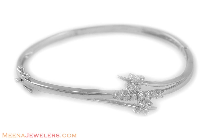 18Kt Gold Bangle Bracelet with Star Signity ( a higher quality of ... 18Kt Gold Bangle Bracelet with Star Signity ( a higher quality of ...