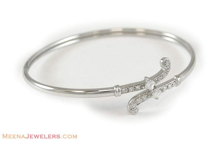 18Kt White Gold Bangle with Star Signity ( Stone Bangles )