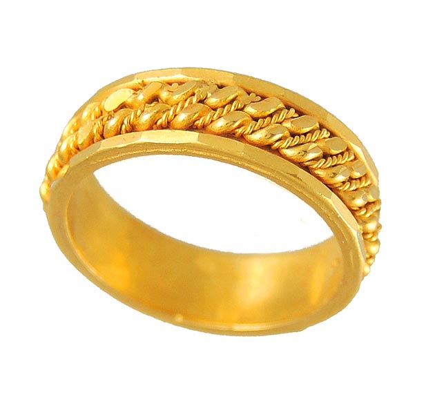 22Kt Ladies Ring RiLg3937 22Kt Gold Ladies Ring with diamond cuts