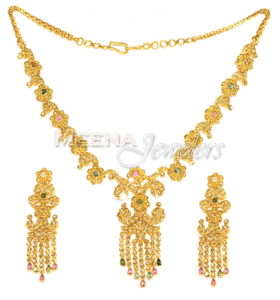 Diamond Jewellery> Diamond Necklace Sets> 22Kt Gold Diamond Necklace Sets 