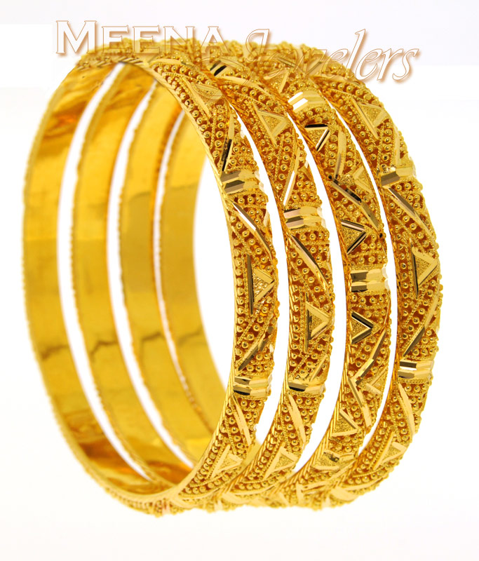 22Kt Gold Hand Made Bangels BaGb1578 22 Kt Gold Bangles Set Of 4