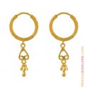 Click here to View - Gold earring with hanging 