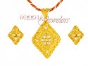 Filigree Pendant Set (22Kt Gold) - Click here to buy online - 390 only..