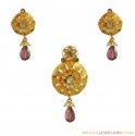 Indian Antique Pendant Set - Click here to buy online - 2,007 only..
