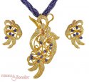 Gold Designer Pendant Set