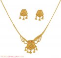 Click here to View - 22k Gold Filigree Necklace Set 