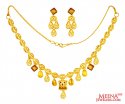 22 Karat Yellow Gold Necklace Set - Click here to buy online - 2,927 only..