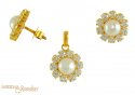 22K Pearl Pendant Set - Click here to buy online - 460 only..