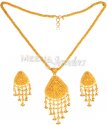 22 Kt Gold Pendant Set - Click here to buy online - 1,210 only..