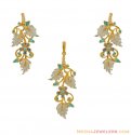 22K Designer Pendant Set - Click here to buy online - 1,374 only..