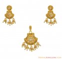 22Kt Gold Pendant Set - Click here to buy online - 573 only..