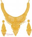 22Kt Gold Filigree Set - Click here to buy online - 3,393 only..