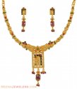 Click here to View - Gold Antique Necklace Set 