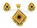 22 Kt Gold Pendant Set - Click here to buy online - 494 only..