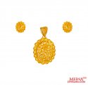 22K Gold Traditional Pendant Set - Click here to buy online - 1,095 only..