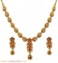 Click here to View - 22k Polki Necklace Set 
