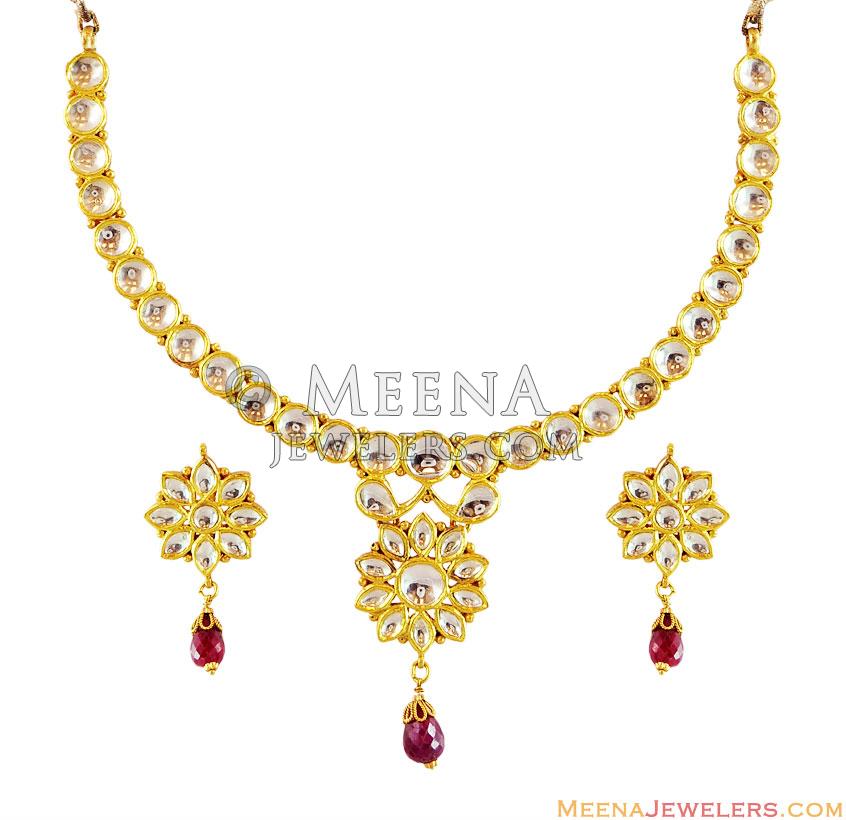 Stylish 22K Gold Kundan Set - StAn15665 - 22k Gold Necklace Earning set with Kundan work in 