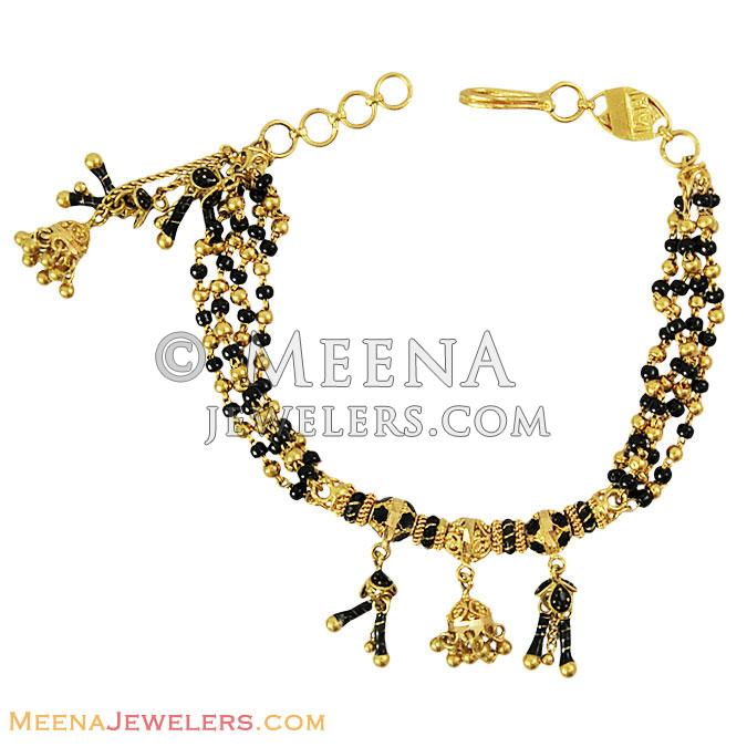 22k Black Beads Bracelet BrLa12151 22k gold ladies bracelet beautifully designed with 4