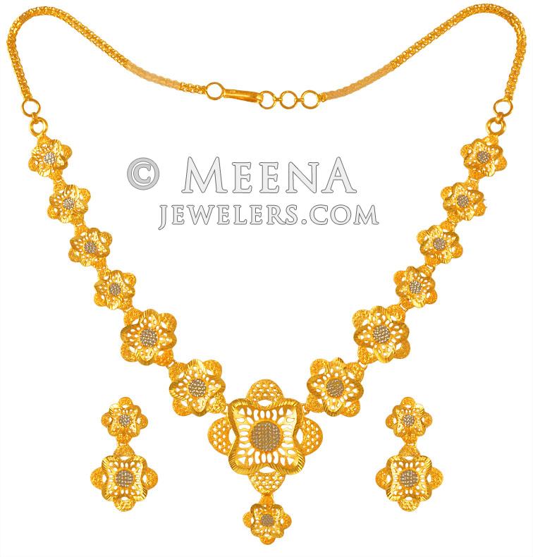 22 Kt Gold Necklace Set StLs22940 22 Karat Gold floral designed
