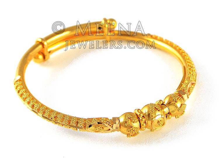 Baby Bangle (22K Gold) BjBa4302 22kt Gold Bangle with Filigree work
