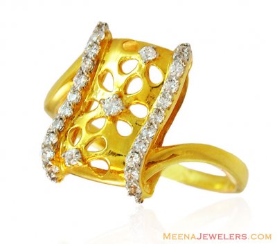 Modern Design Ring in Gold with CZ ( Ladies Signity Rings )
