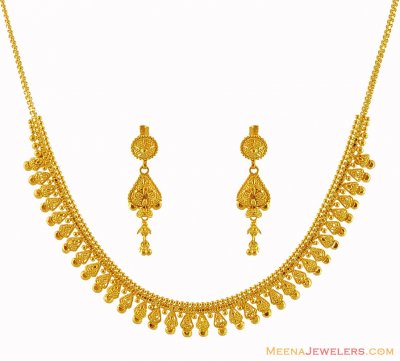 Gold Beautiful Necklace Set ( Light Sets )