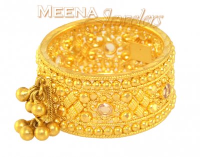 22Kt Gold Ring with Dangling Balls ( Ladies Gold Ring )