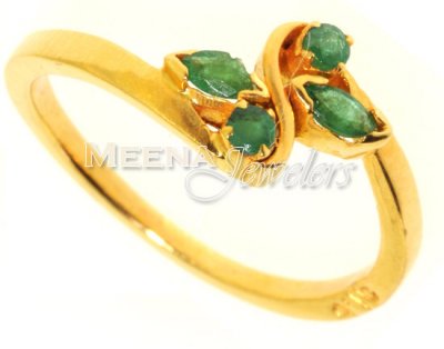 Gold Ring with Emerald ( Ladies Rings with Precious Stones )