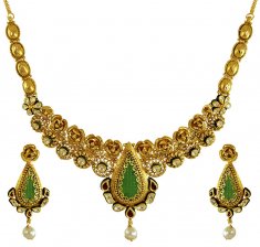 22Karat Gold Kundan Necklace Set