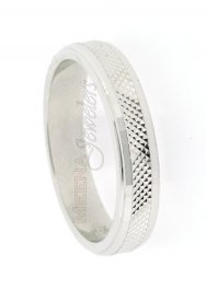 18Karat White Gold Designer Wedding Band