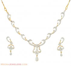 18Kt Gold Diamond Necklace Set