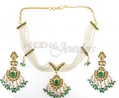 22 Kt Gold Emerald And Pearl Set ( Combination Necklace Set )