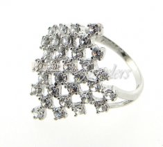 18 Kt White Gold Ladies Rings ( Ladies White Gold Rings )