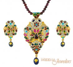 Gold Fancy Pendant Set