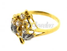22 Kt Gold Ladies Signity Rings