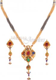 22 Kt  Antique Gold Pendant  Set ( Antique Pendant Sets )