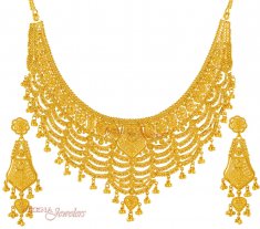 Gold Filigree Necklace Set