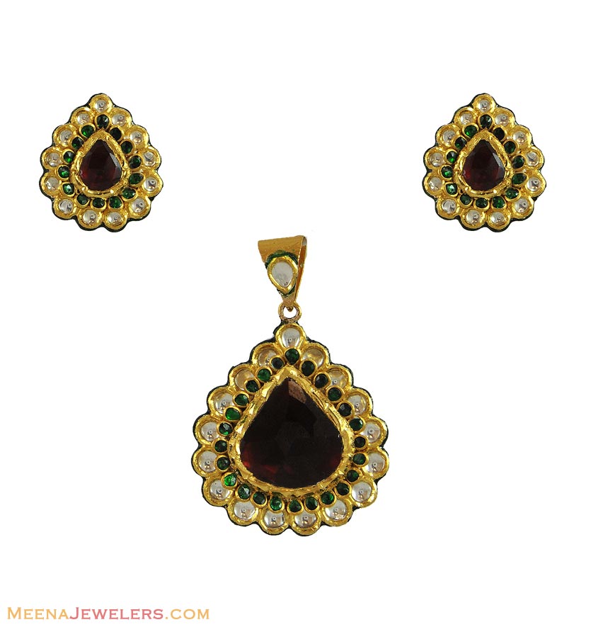 Antique Kundan Pendant Set(22K)