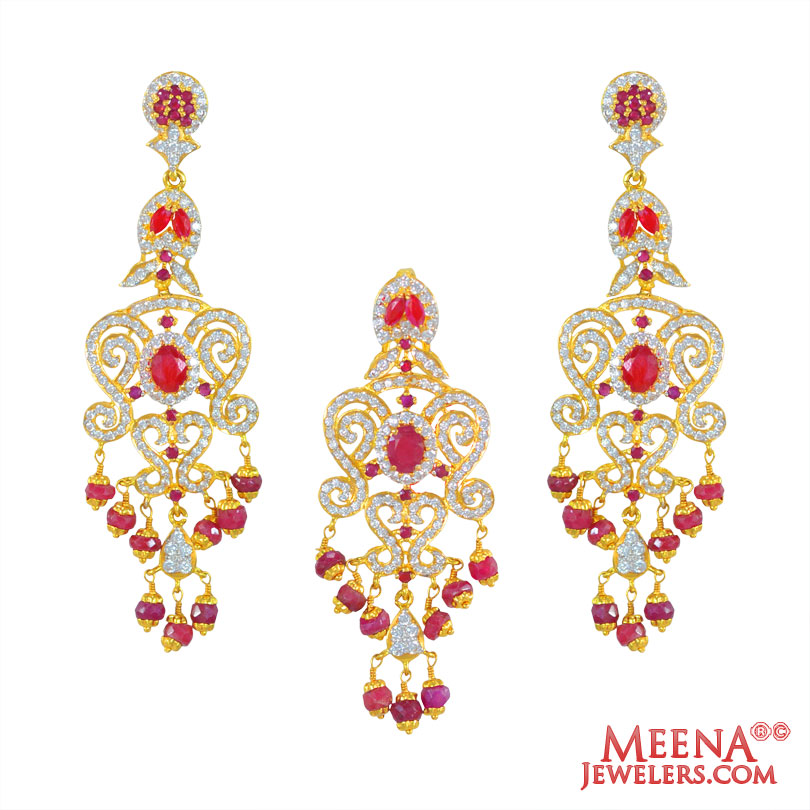 22Kt Gold Fancy Pendant Set