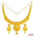 22K Gold Necklace Set - Click here to buy online - 3,999 only..
