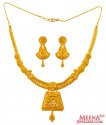 22 Karat Gold Necklace Set - Click here to buy online - 3,181 only..