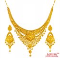 22Karat Gold Necklace Earring Set - Click here to buy online - 4,950 only..