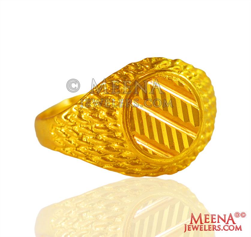 Buy Joyalukkas Delightful Fine 22k Gold Casual Ring Online At Best Price @  Tata CLiQ