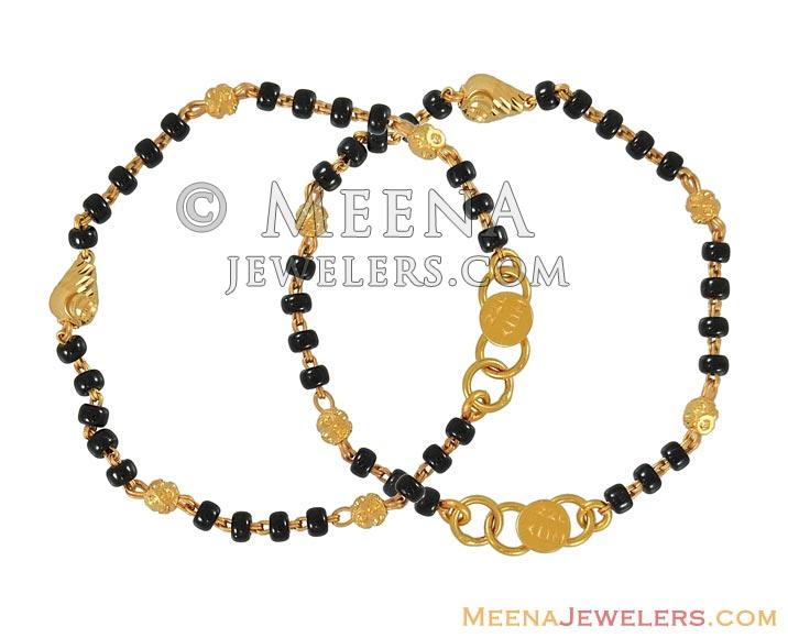 B9386 South Indian Black Beads Nalla Pusalu Karugamani Bangles 4 Pieces Set  Daily Wear | JewelSmart.in