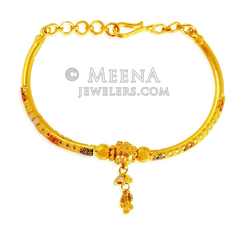 22K Gold Three Tone Bracelet brla20077 22k Gold Ladies Bracelet. Bracelet is designed in a 22K Gold Three Tone Bracelet brla20077 22k Gold Ladies Bracelet. Bracelet is designed in a