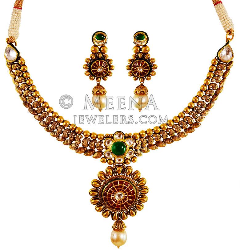 22K Gold Antique Necklace Set StAn22254 22K Gold Antique Necklace Set. Set is designed in