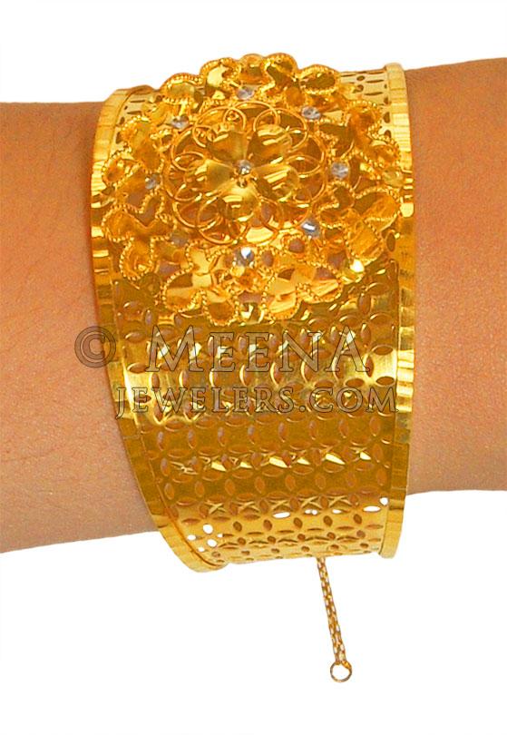 22K Designer Cuff Kada(2Pc) BaKa23365 Stunning 22k gold wide kada(1