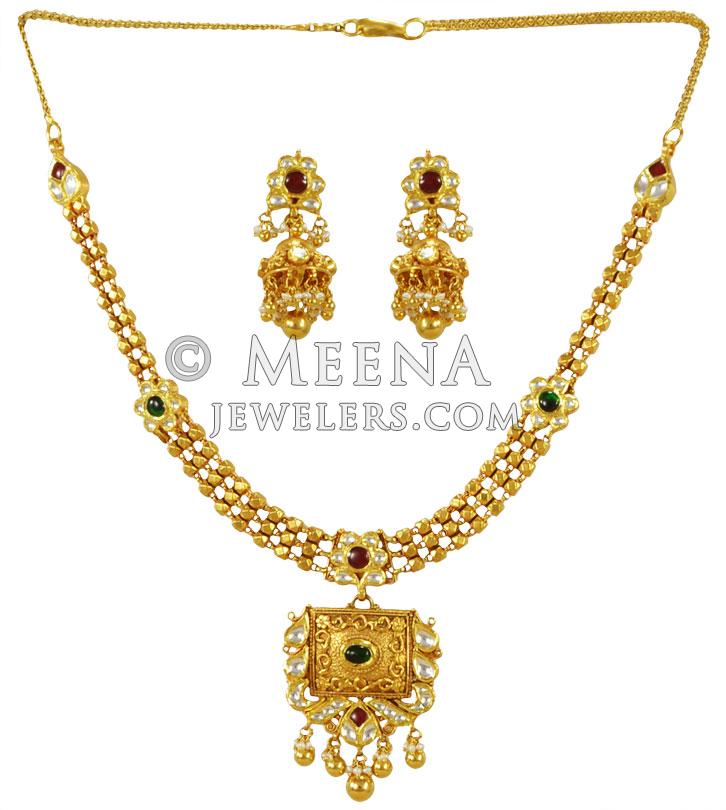 22K Gold Antique Necklace Set StAn24369 22k Gold necklace and earring set designed with 22K Gold Antique Necklace Set StAn24369 22k Gold necklace and earring set designed with