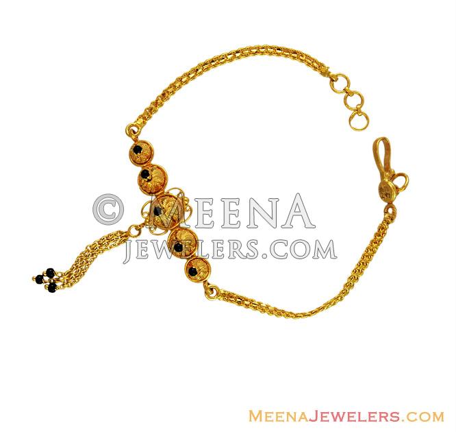 22k Black Beads Bracelet BrLa13268 22k gold ladies bracelet beautifully designed with