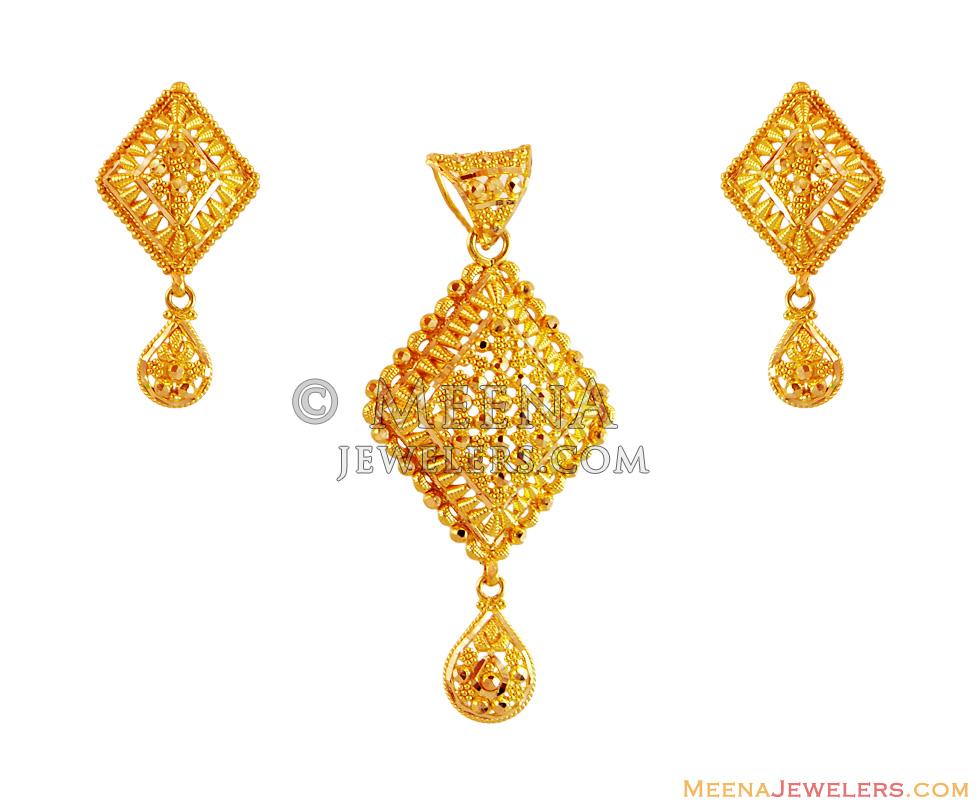 22K Gold Pendant Set PsYg15794 22K Gold filigree design Pendant set